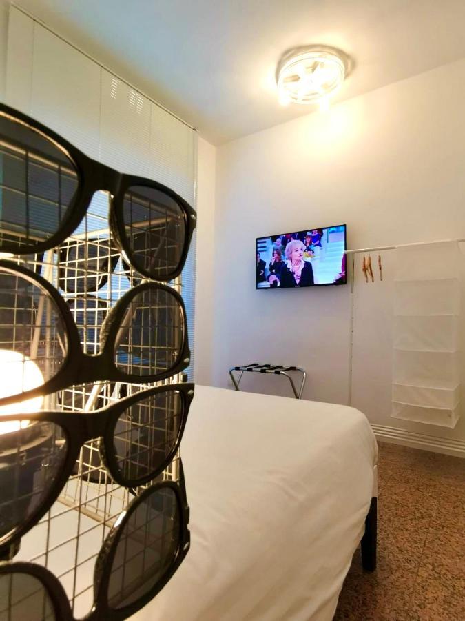 Red Carpet Rooms Bari Exterior photo